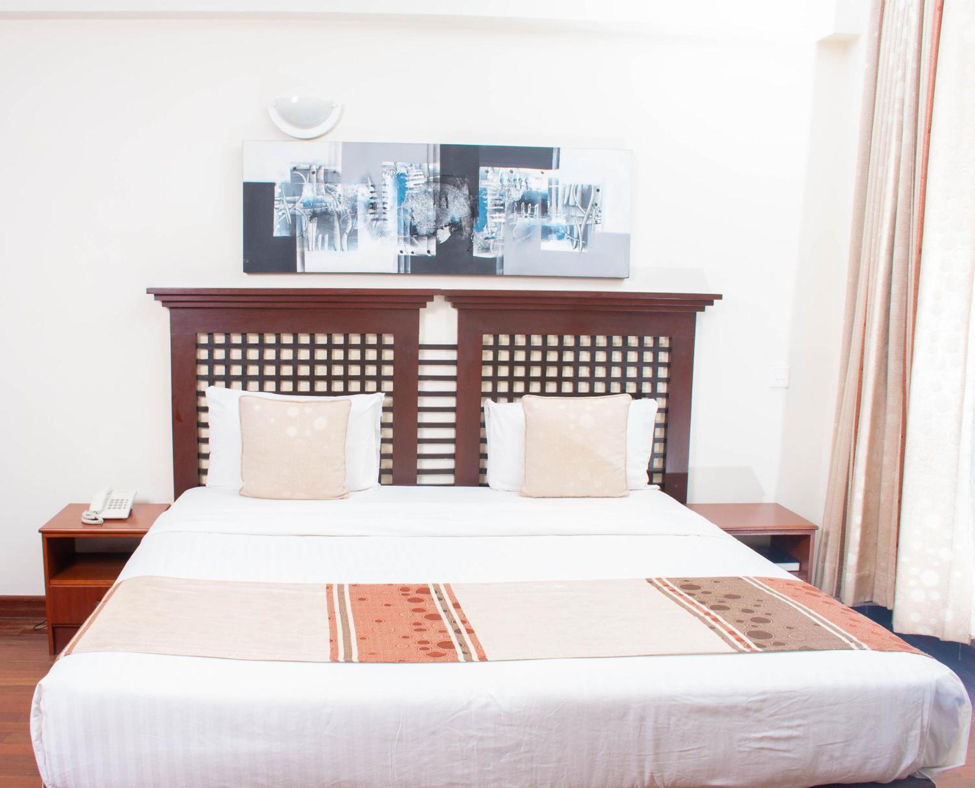 Cranes Suites Hotel Kitale Eksteriør billede